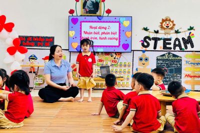 HÌNH HỌC VUI NHỘN CỦA CÁC BÉ KHỐI 3 TUỔI