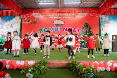 Một số hình ảnh tổ chức ngày lễ Noel cho bé trường mầm non Xuân Tiến năm học 2022-2023